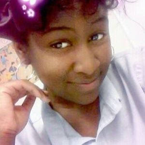 Meet your Posher, Desiree